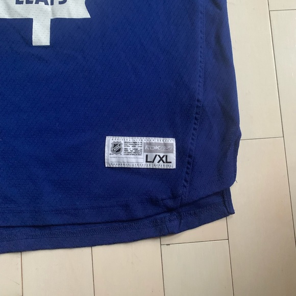 TORONTO Maple Leafs NHL Youth Hockey Jersey - Picture 3 of 4